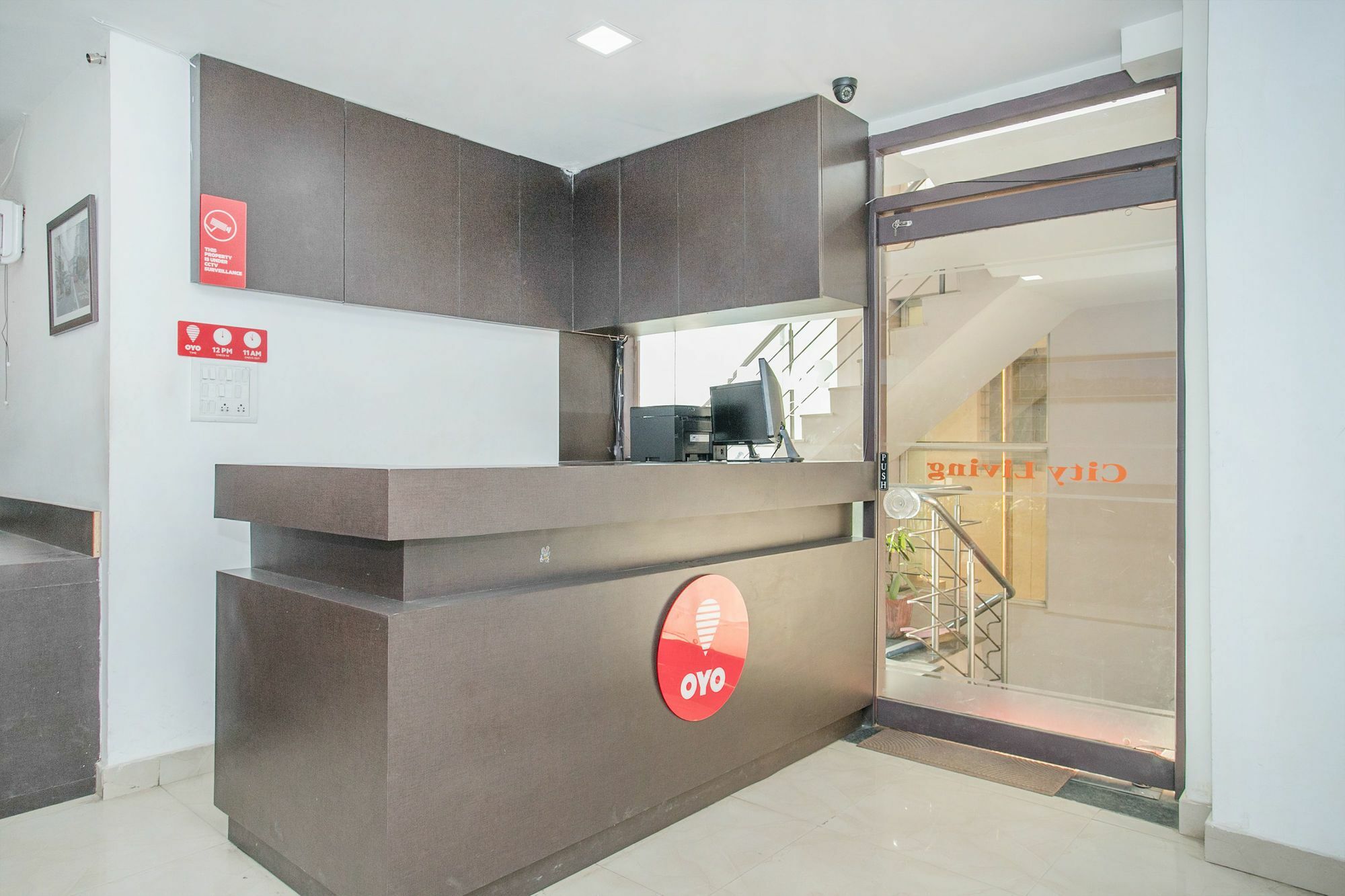 Oyo 4290 Silicon Suits Bangalore Exterior photo