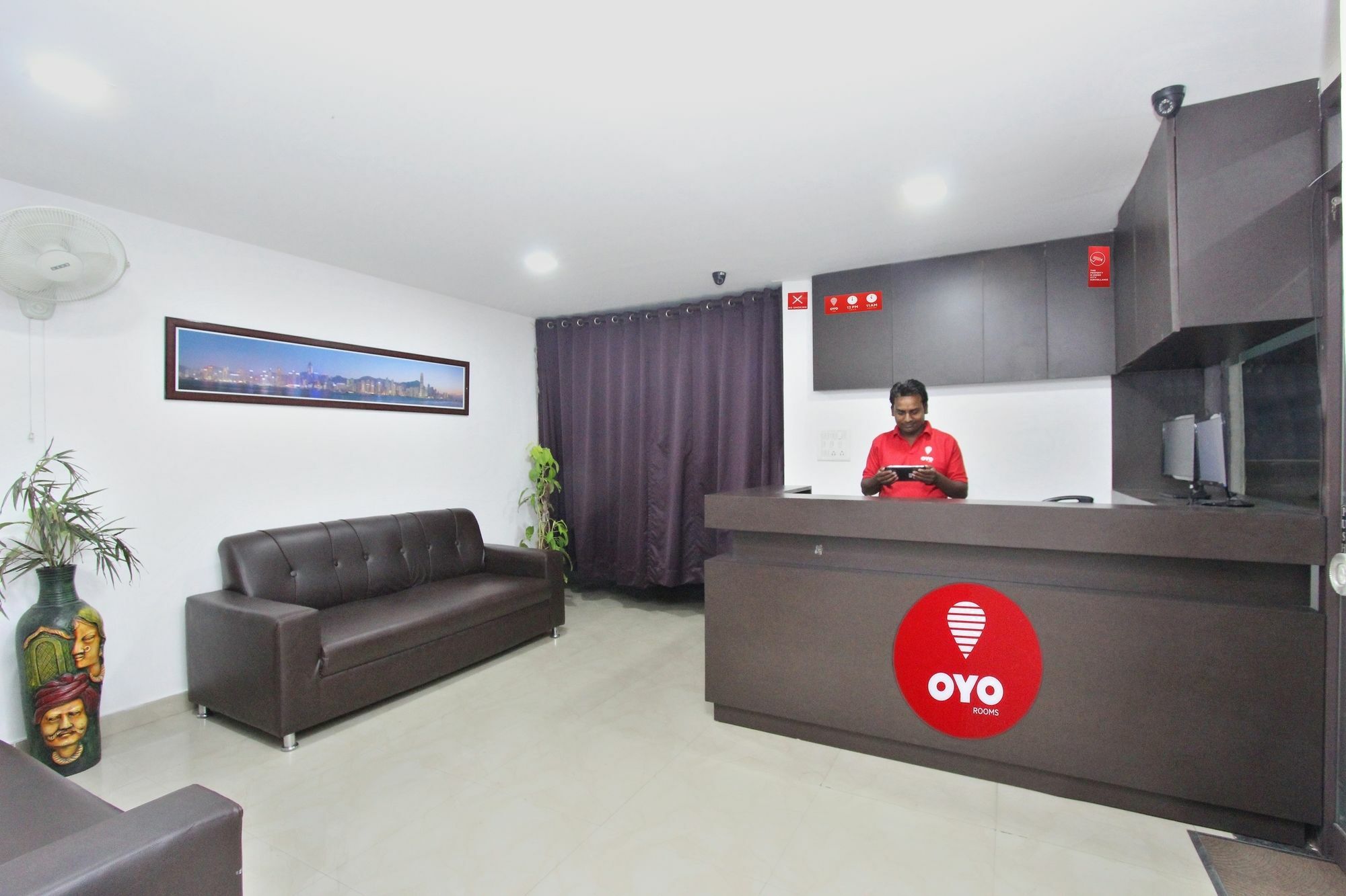Oyo 4290 Silicon Suits Bangalore Exterior photo